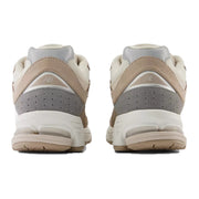 NEW BALANCE 2002 R