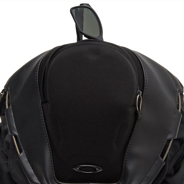 OAKLEY Kitchen Sink