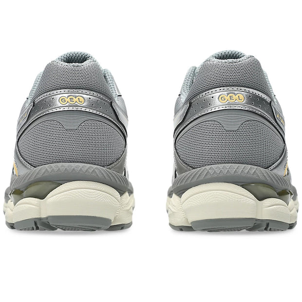 ASICS  Gel-Cumulus 16