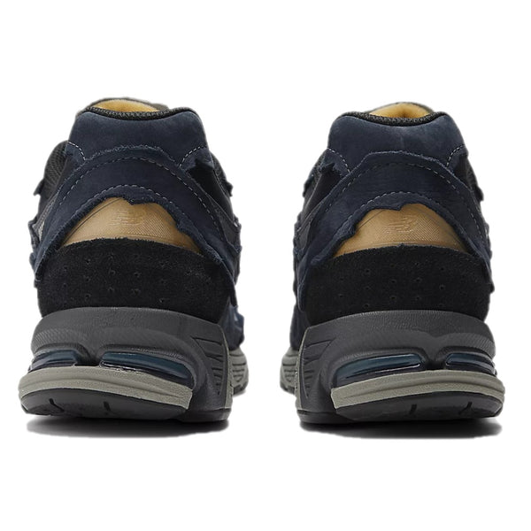 NEW BALANCE 2002 R Protection Pack