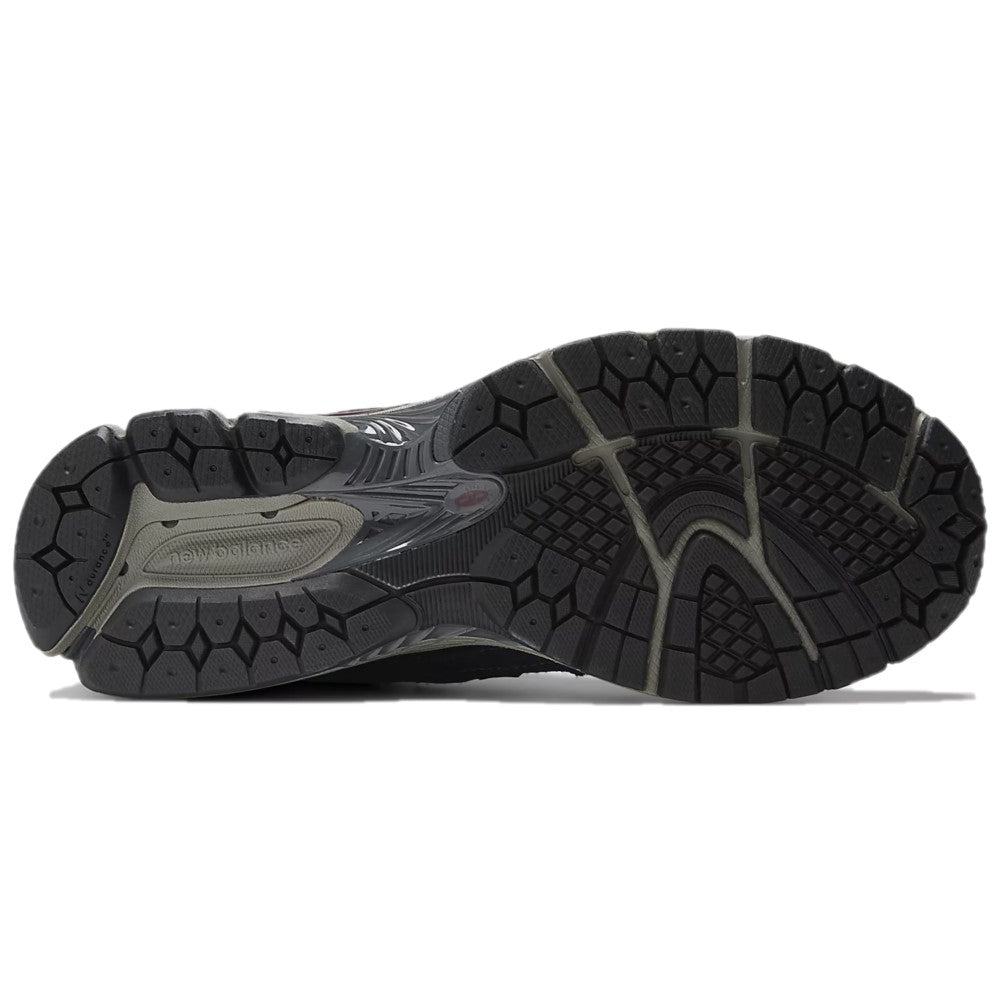 NEW BALANCE 2002 R Protection Pack